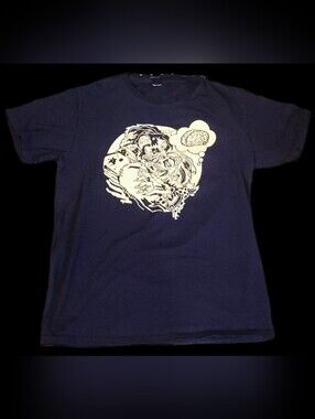 #WC151 Graphic Zombie Kiss T‑Shirt in Navy with Cream Print